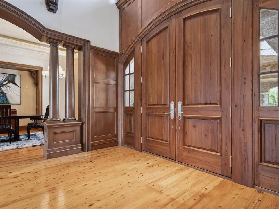 For Sale: $17,350,000 (6 beds, 7 baths, 11588 Square Feet)