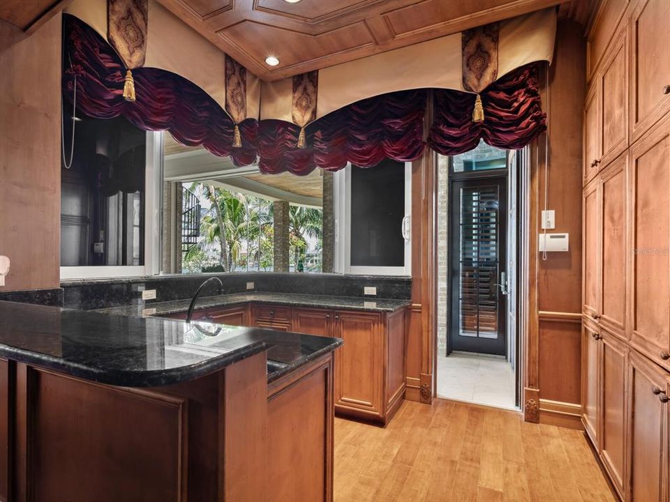 For Sale: $17,350,000 (6 beds, 7 baths, 11588 Square Feet)