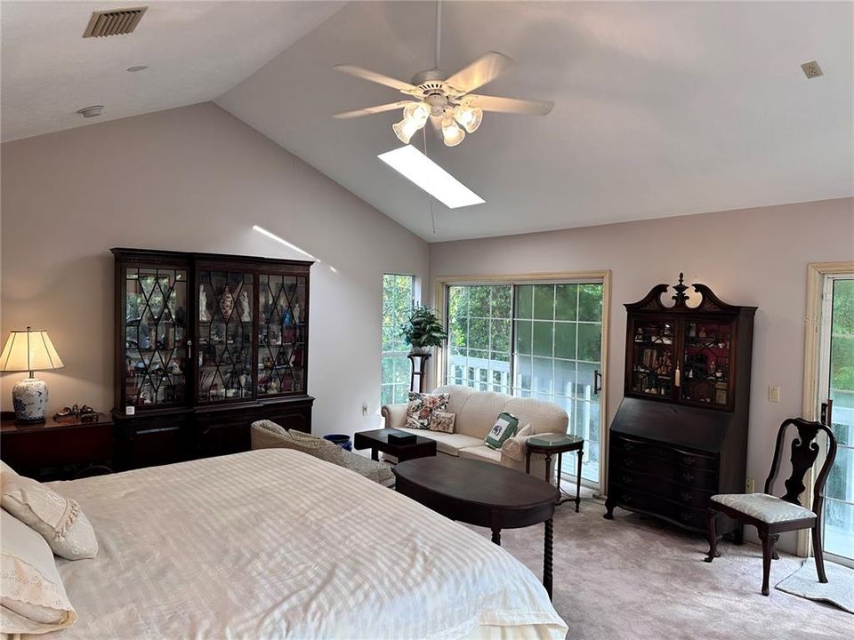 Active With Contract: $749,999 (4 beds, 4 baths, 5287 Square Feet)