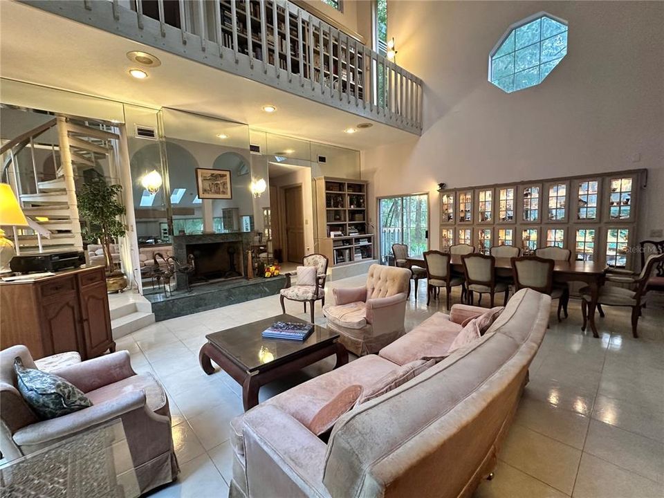 Active With Contract: $749,999 (4 beds, 4 baths, 5287 Square Feet)