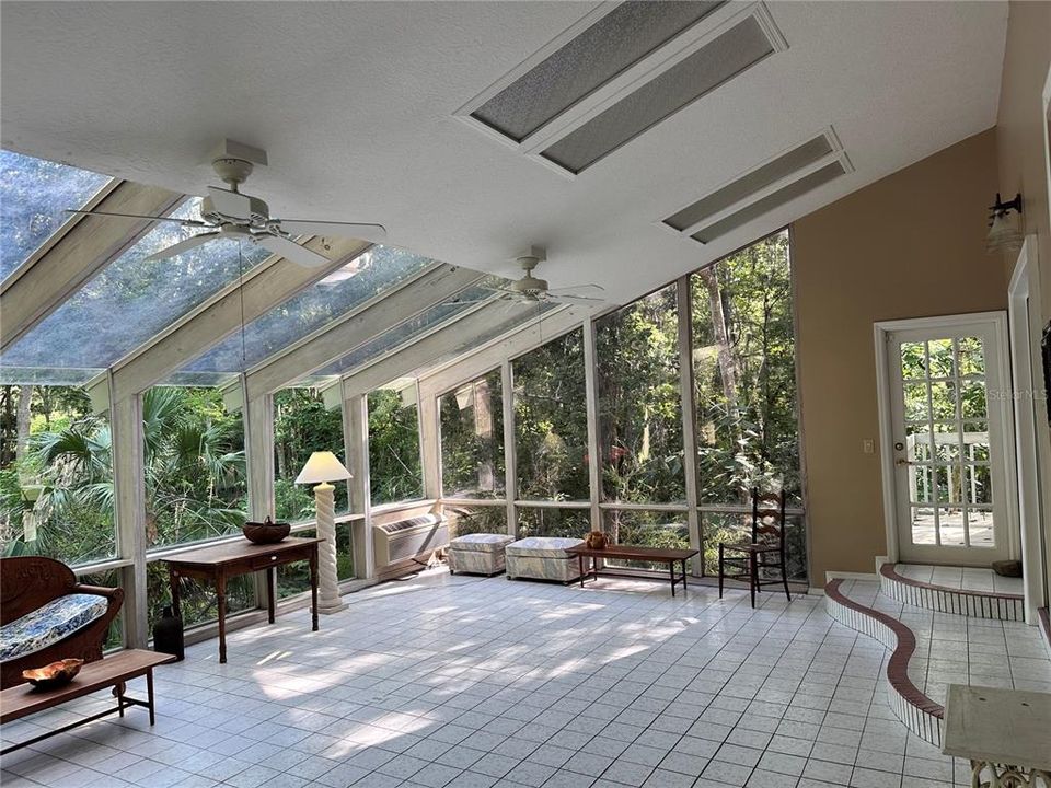Active With Contract: $749,999 (4 beds, 4 baths, 5287 Square Feet)