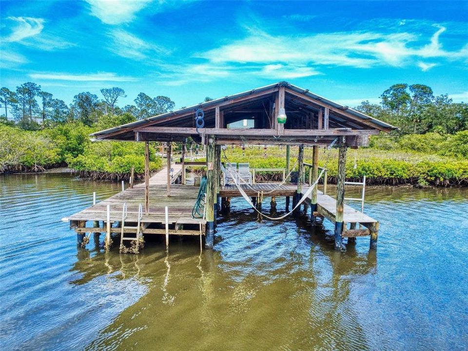 For Sale: $1,150,000 (4 beds, 3 baths, 2876 Square Feet)