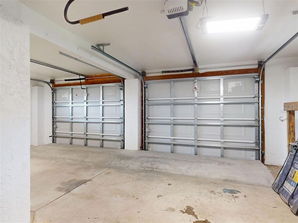 For Sale: $1,150,000 (4 beds, 3 baths, 2876 Square Feet)