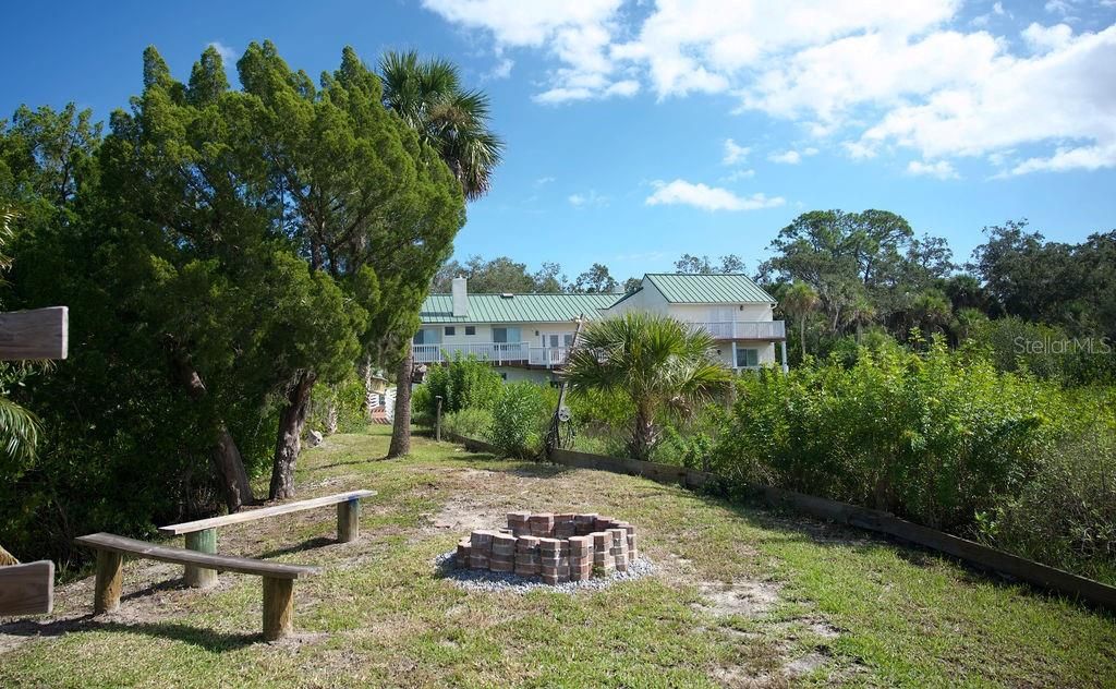 For Sale: $1,150,000 (4 beds, 3 baths, 2876 Square Feet)