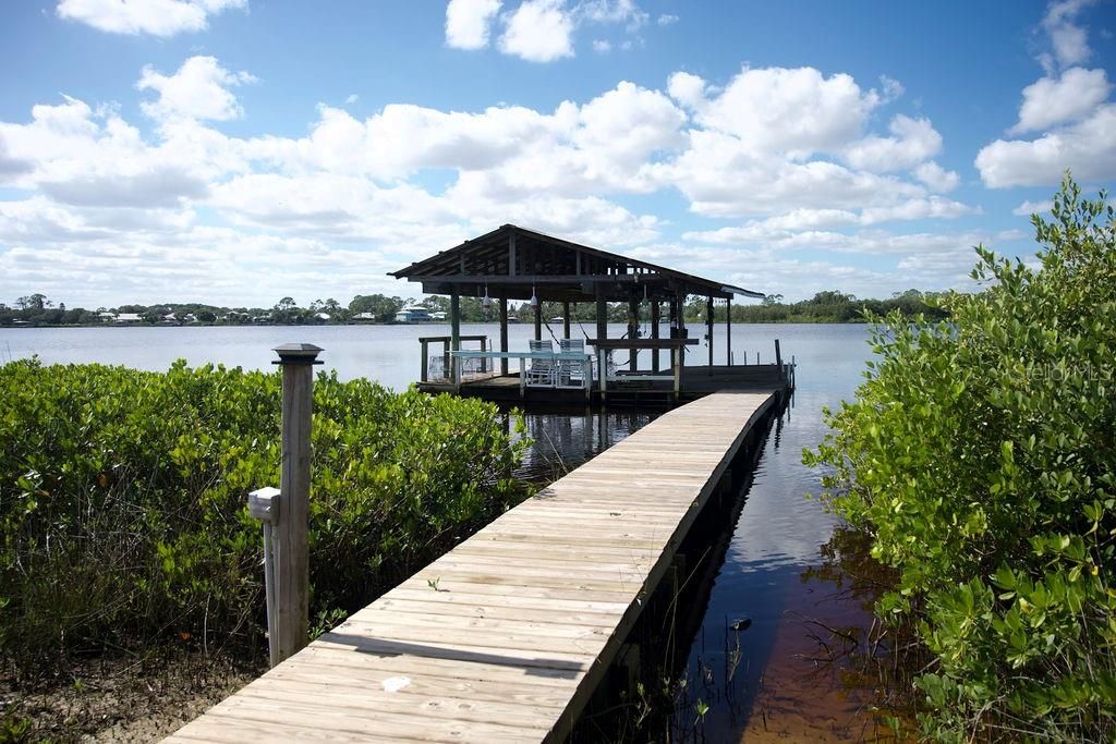 For Sale: $1,150,000 (4 beds, 3 baths, 2876 Square Feet)