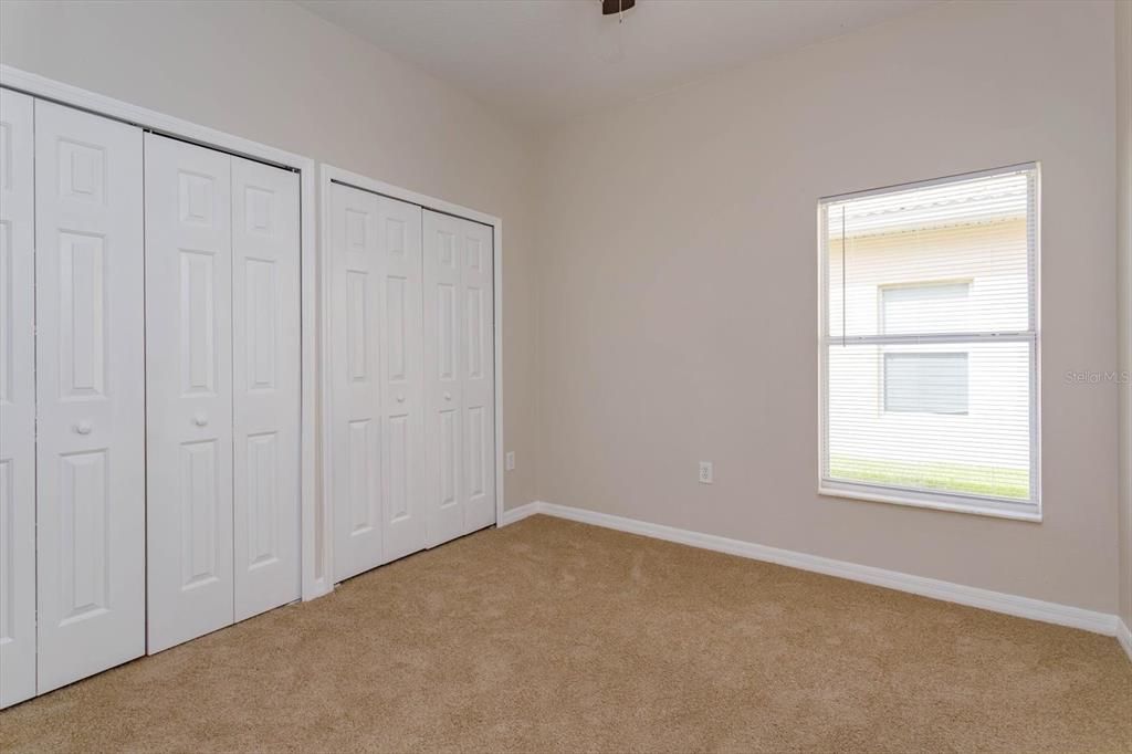 合同活跃: $339,900 (4 贝兹, 2 浴室, 1980 平方英尺)