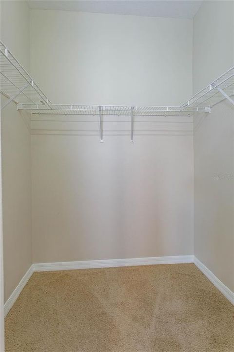 合同活跃: $339,900 (4 贝兹, 2 浴室, 1980 平方英尺)