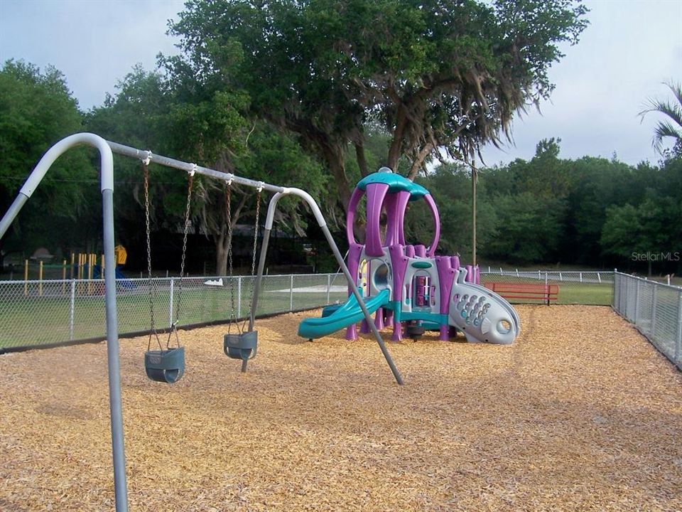 Activo con contrato: $39,000 (0.39 acres)