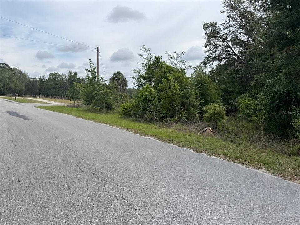 Activo con contrato: $39,000 (0.39 acres)