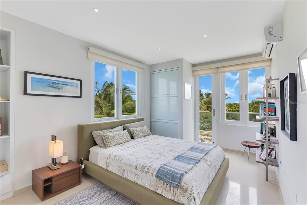 For Sale: $1,450,000 (4 beds, 3 baths, 3047 Square Feet)