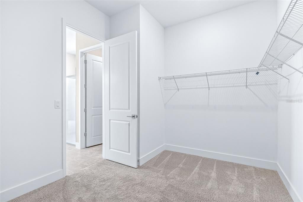 For Sale: $554,900 (5 beds, 3 baths, 2980 Square Feet)