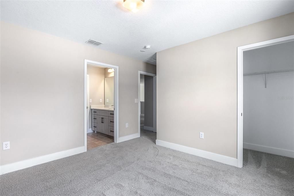 For Sale: $554,900 (5 beds, 3 baths, 2980 Square Feet)