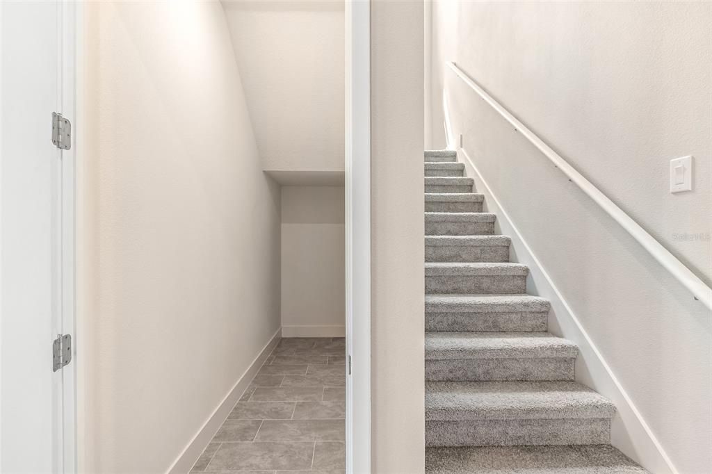 For Sale: $554,900 (5 beds, 3 baths, 2980 Square Feet)