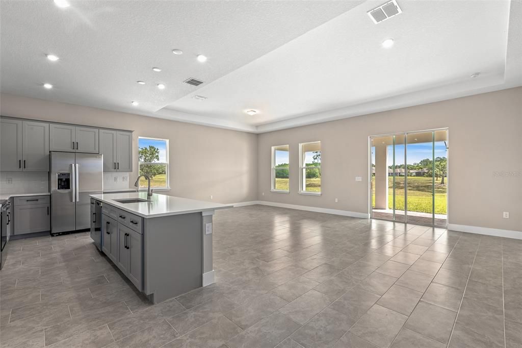 For Sale: $554,900 (5 beds, 3 baths, 2980 Square Feet)