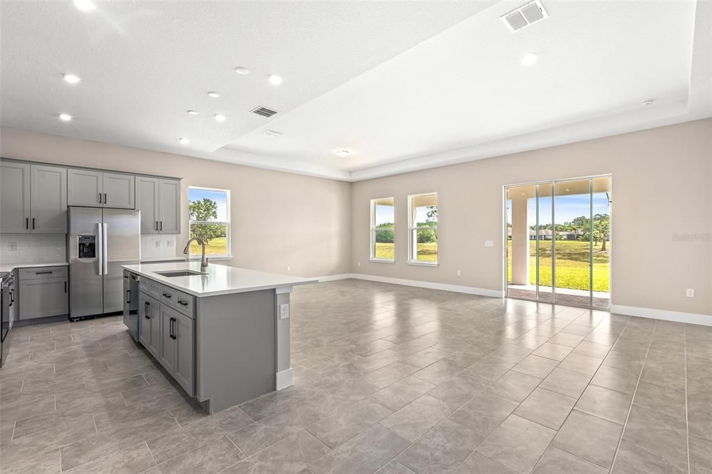 For Sale: $554,900 (5 beds, 3 baths, 2980 Square Feet)