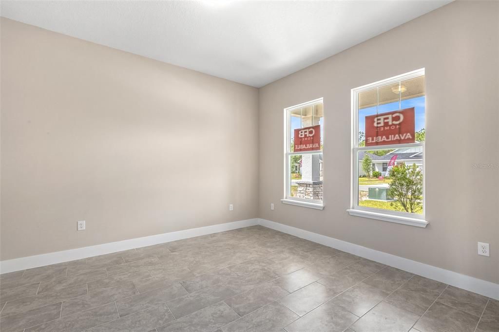 For Sale: $554,900 (5 beds, 3 baths, 2980 Square Feet)