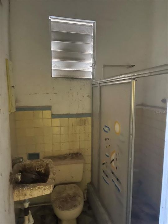 合同活跃: $124,900 (0 贝兹, 0 浴室, 0 平方英尺)