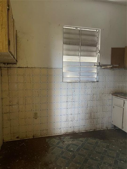 合同活跃: $124,900 (0 贝兹, 0 浴室, 0 平方英尺)