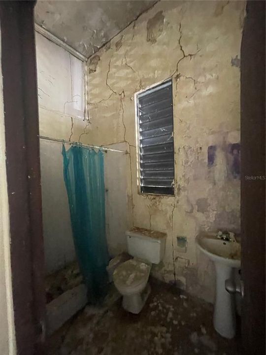 合同活跃: $124,900 (0 贝兹, 0 浴室, 0 平方英尺)