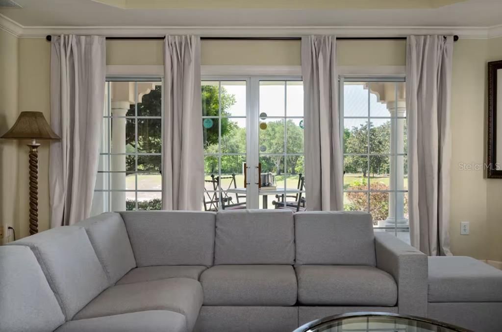 待售: $370,000 (3 贝兹, 3 浴室, 1686 平方英尺)