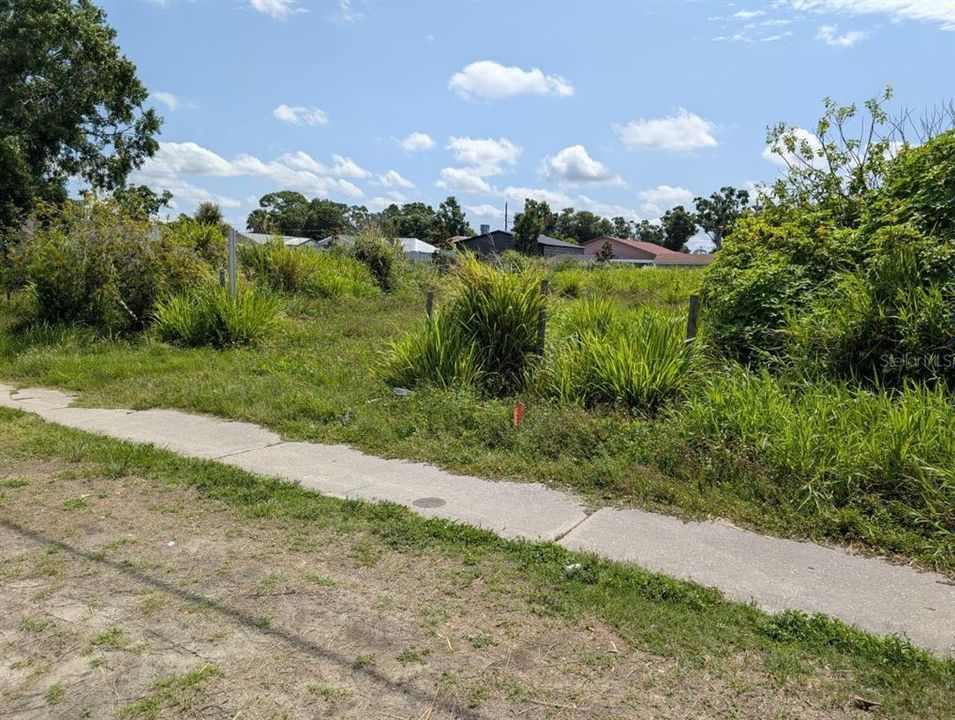 Под контрактом: $105,000 (0.15 acres)