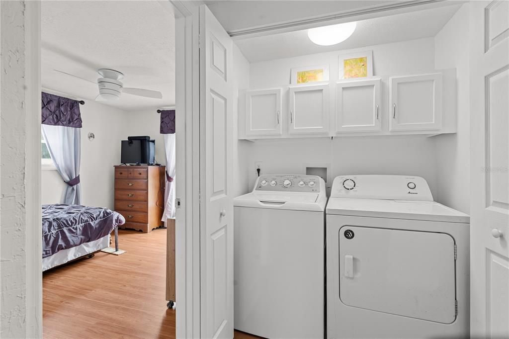 For Sale: $239,000 (2 beds, 1 baths, 960 Square Feet)