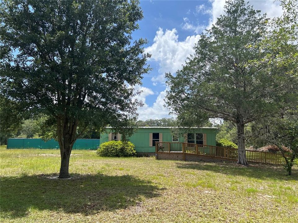 For Sale: $239,000 (2 beds, 1 baths, 960 Square Feet)