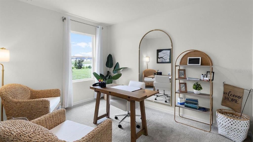 Activo con contrato: $341,990 (5 camas, 3 baños, 2077 Pies cuadrados)