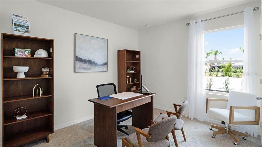 Activo con contrato: $341,990 (5 camas, 3 baños, 2077 Pies cuadrados)