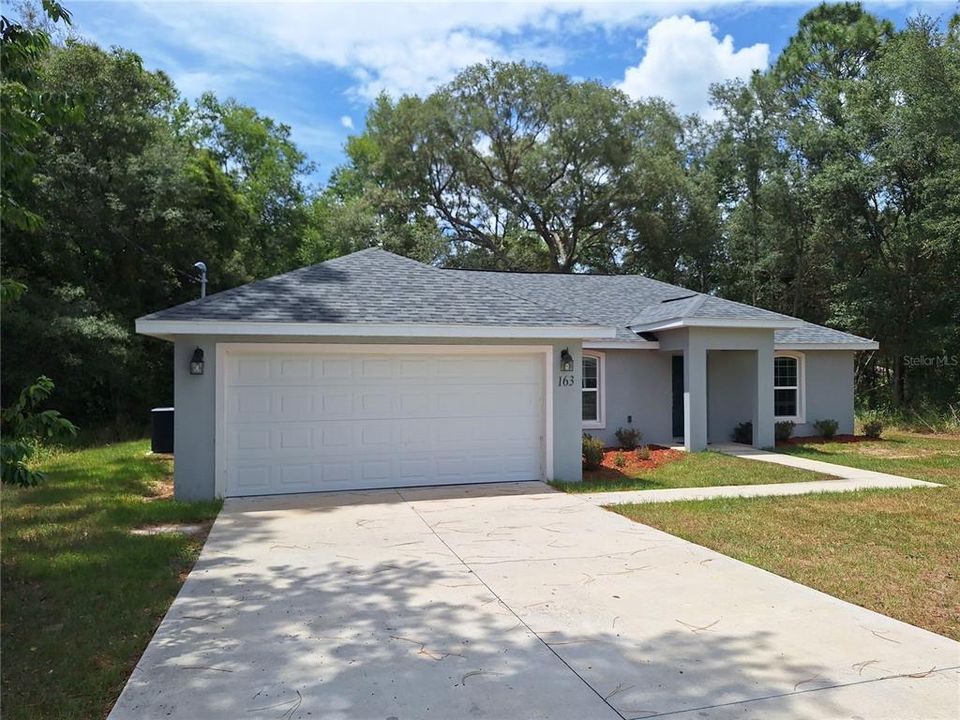 Recently Rented: $1,700 (3 beds, 2 baths, 1285 Square Feet)