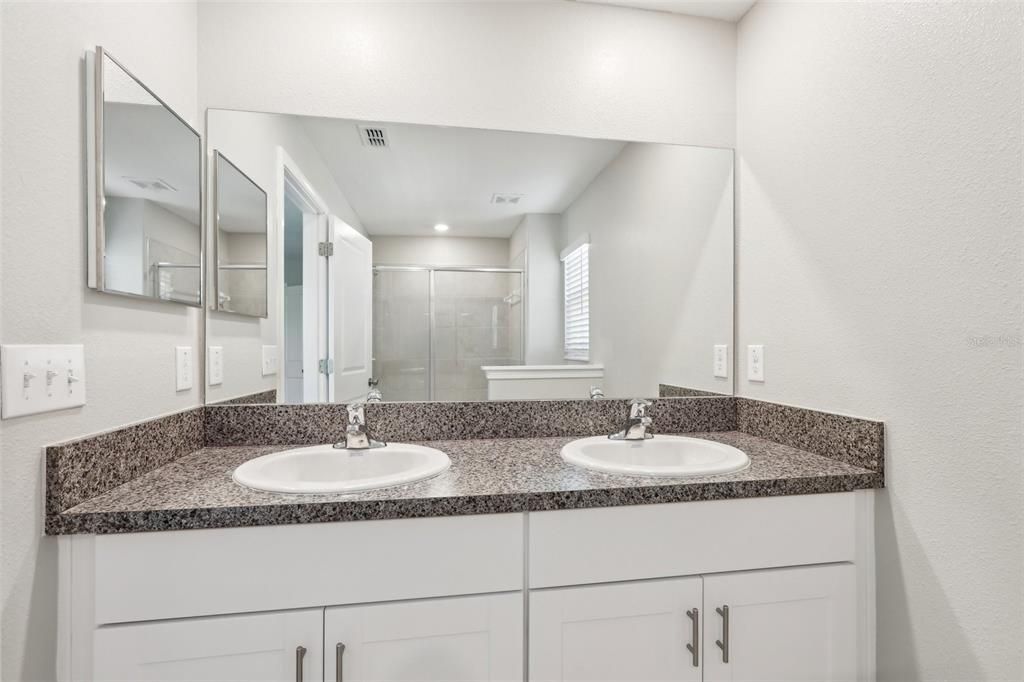 For Sale: $259,900 (3 beds, 2 baths, 1787 Square Feet)