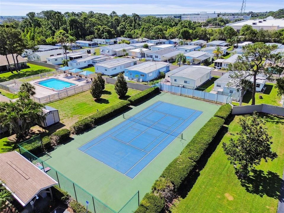 Active With Contract: $159,900 (2 beds, 1 baths, 1248 Square Feet)