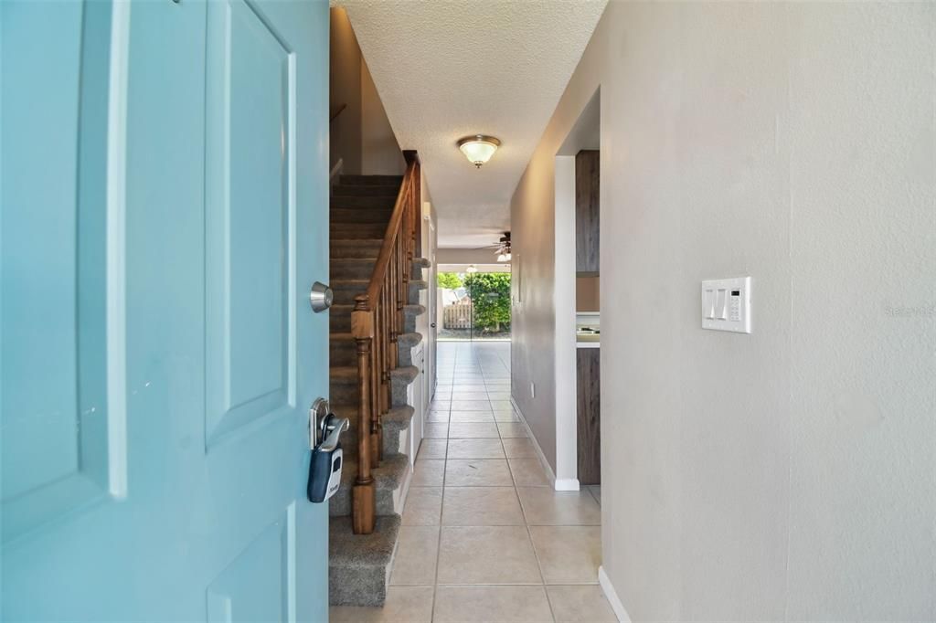 Active With Contract: $159,900 (2 beds, 1 baths, 1248 Square Feet)