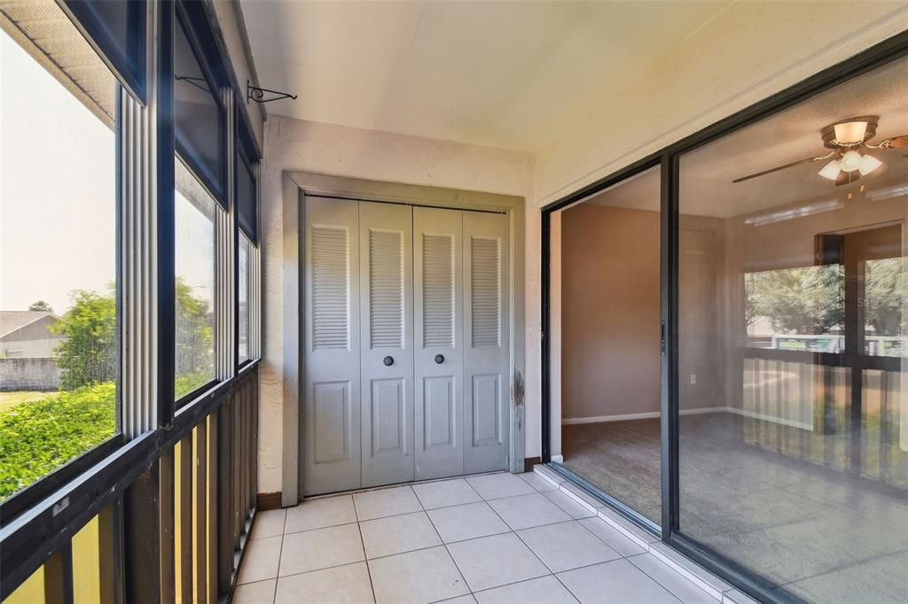 Active With Contract: $159,900 (2 beds, 1 baths, 1248 Square Feet)