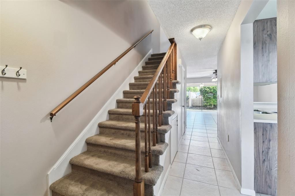 Active With Contract: $159,900 (2 beds, 1 baths, 1248 Square Feet)