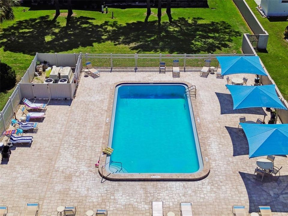 Active With Contract: $159,900 (2 beds, 1 baths, 1248 Square Feet)