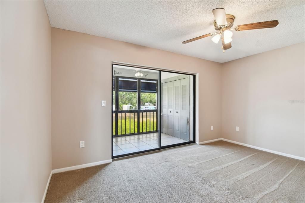 Active With Contract: $159,900 (2 beds, 1 baths, 1248 Square Feet)
