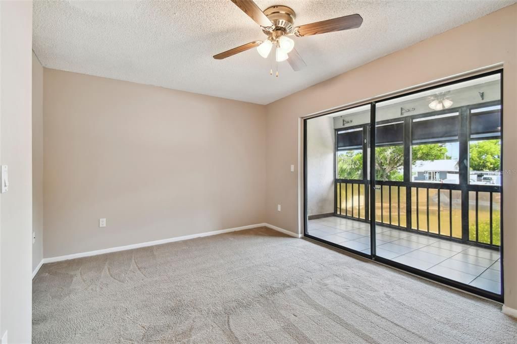 Active With Contract: $159,900 (2 beds, 1 baths, 1248 Square Feet)