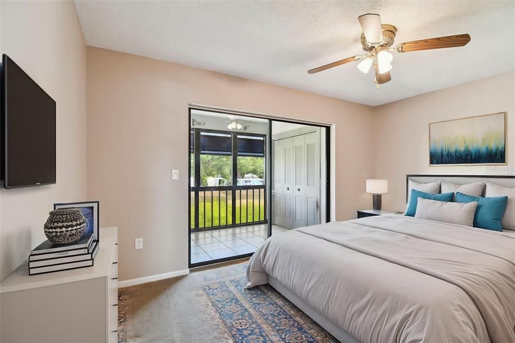 Active With Contract: $159,900 (2 beds, 1 baths, 1248 Square Feet)