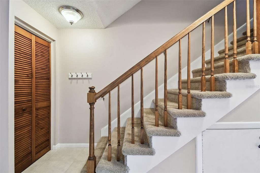 Active With Contract: $159,900 (2 beds, 1 baths, 1248 Square Feet)