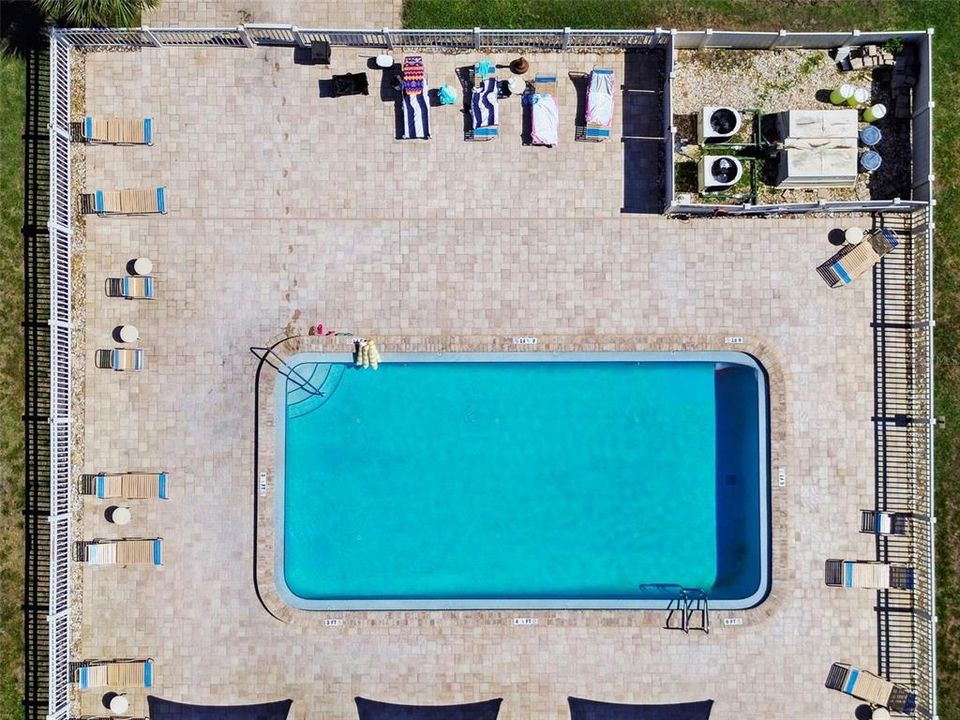 Active With Contract: $159,900 (2 beds, 1 baths, 1248 Square Feet)