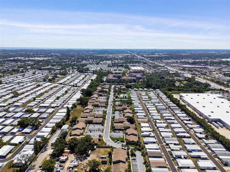 Active With Contract: $159,900 (2 beds, 1 baths, 1248 Square Feet)