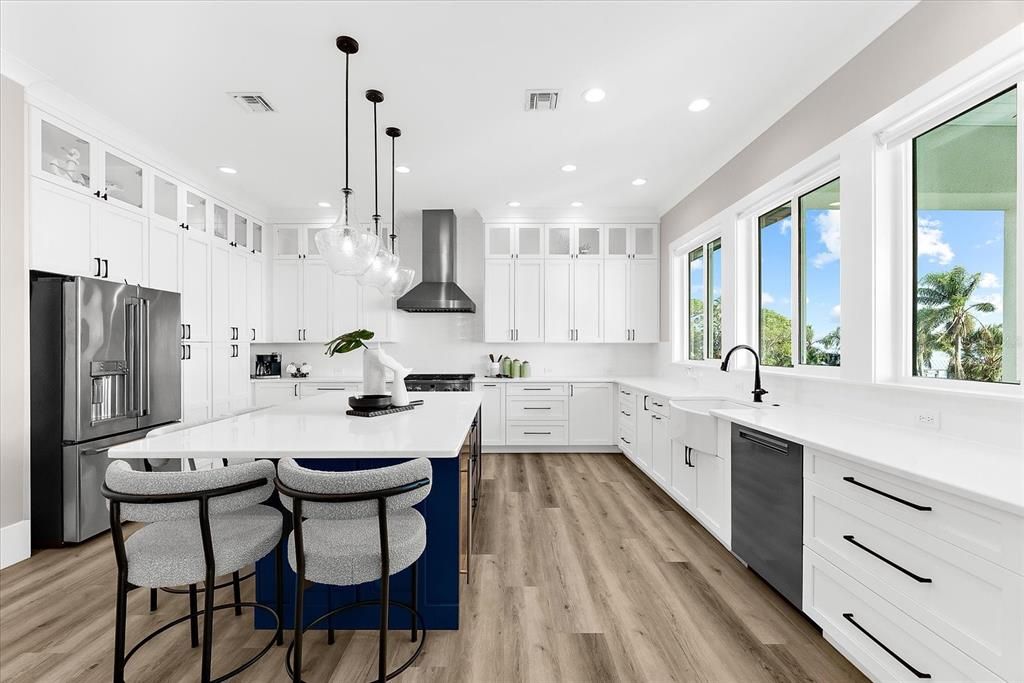 For Sale: $3,990,000 (4 beds, 4 baths, 3669 Square Feet)