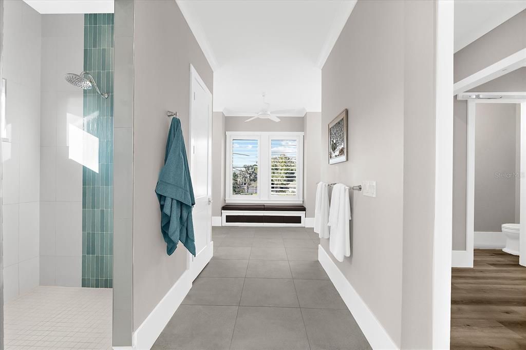 For Sale: $3,990,000 (4 beds, 4 baths, 3669 Square Feet)