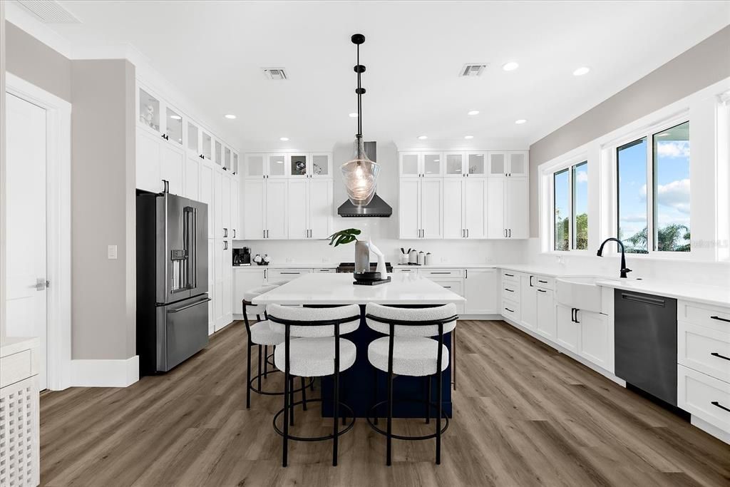 For Sale: $3,990,000 (4 beds, 4 baths, 3669 Square Feet)