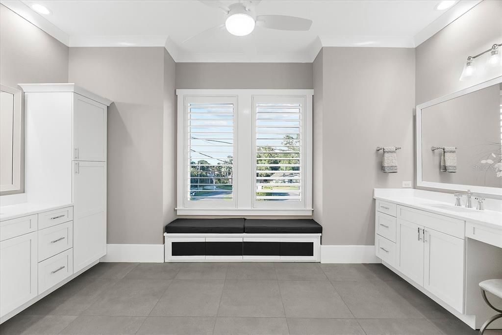 For Sale: $3,990,000 (4 beds, 4 baths, 3669 Square Feet)