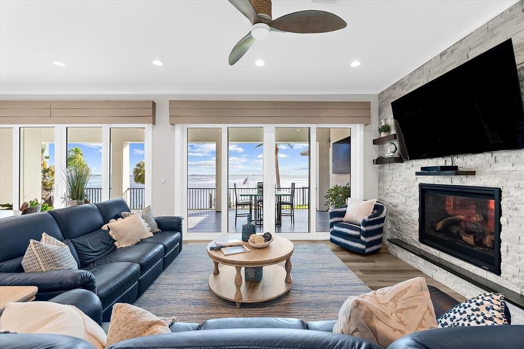 For Sale: $3,990,000 (4 beds, 4 baths, 3669 Square Feet)