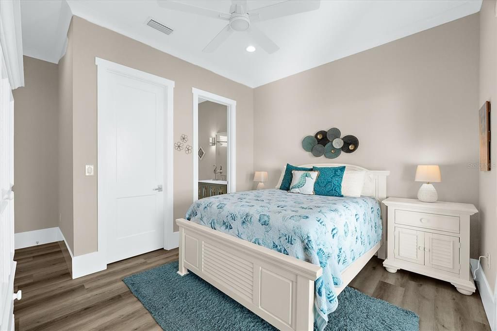 For Sale: $3,990,000 (4 beds, 4 baths, 3669 Square Feet)