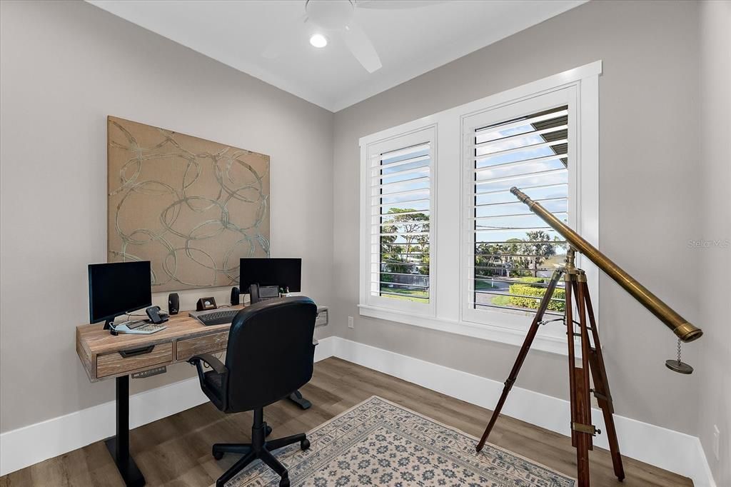 For Sale: $3,990,000 (4 beds, 4 baths, 3669 Square Feet)