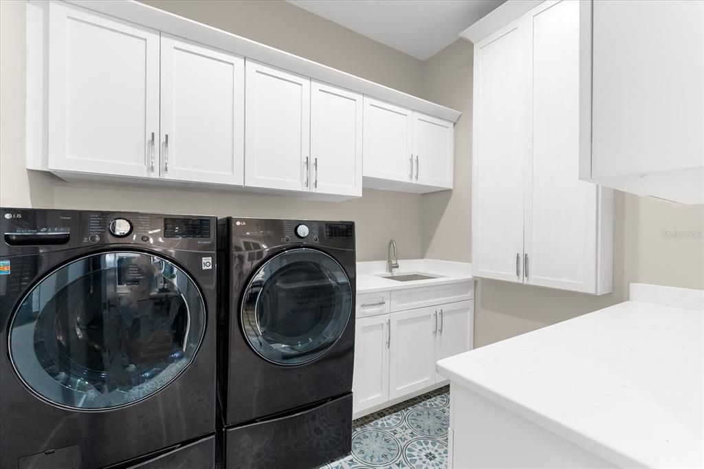 For Sale: $3,990,000 (4 beds, 4 baths, 3669 Square Feet)